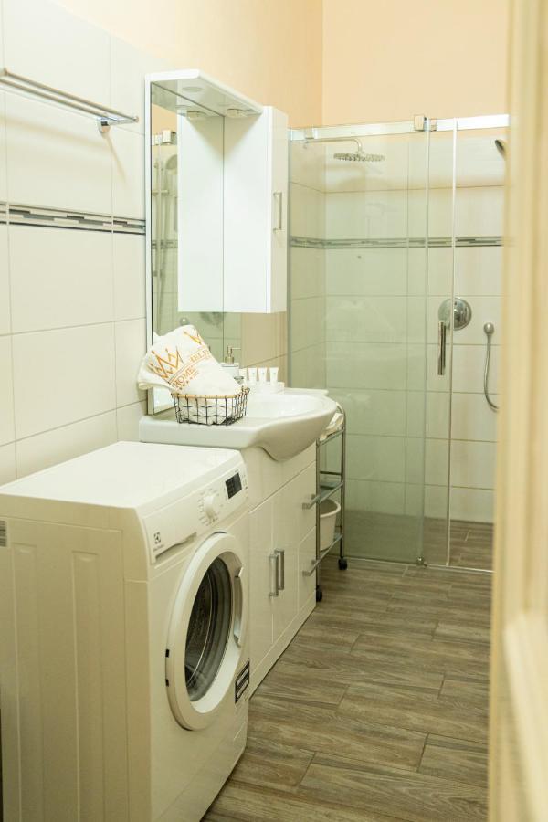 Helen Homestay Vaclavske Namesti Praha Exteriér fotografie